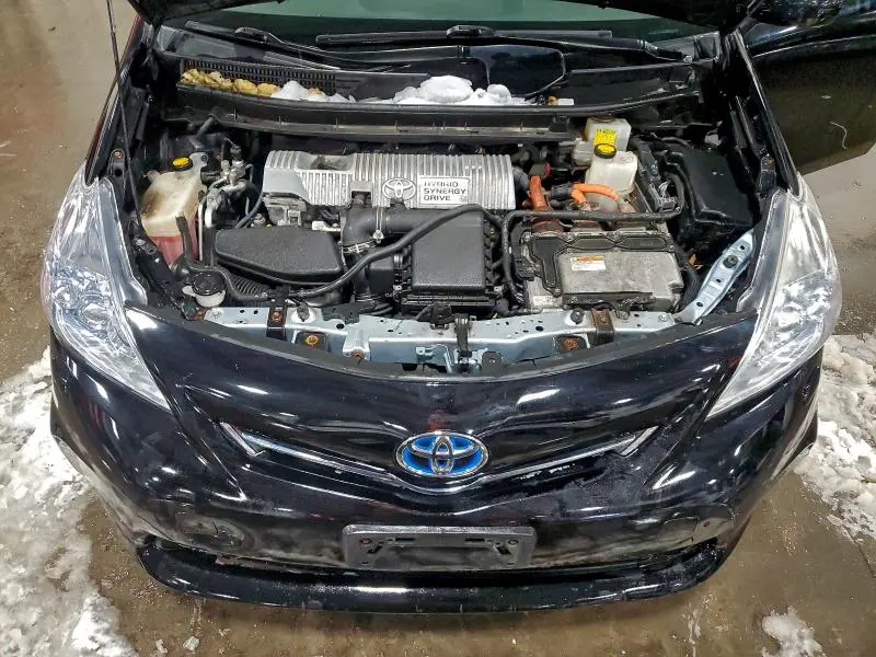 2012 TOYOTA PRIUS V   