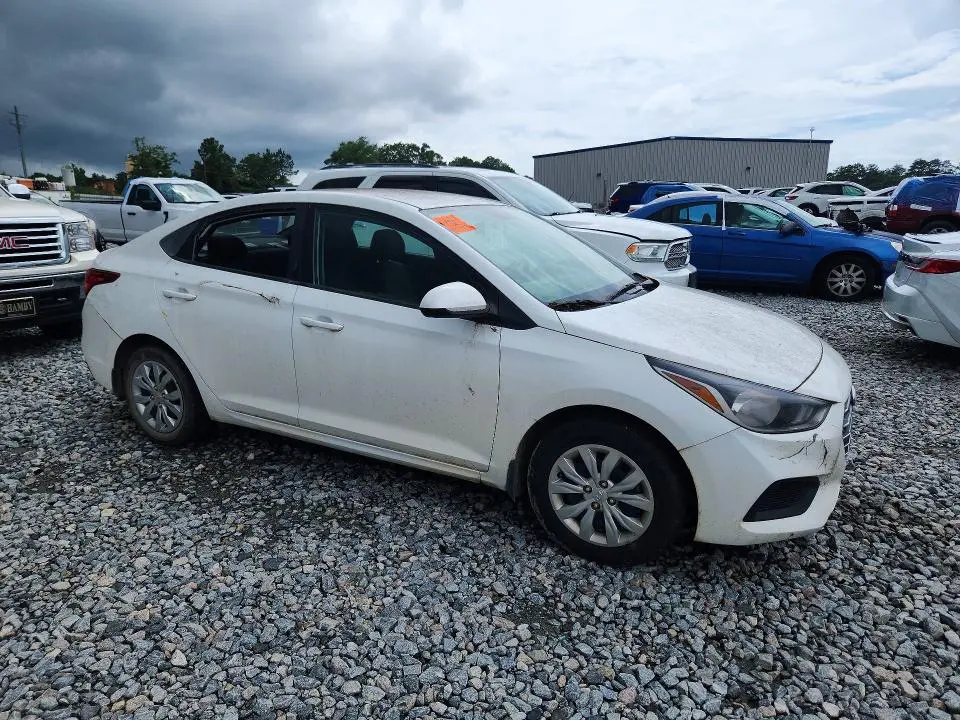 2022 HYUNDAI ACCENT SE  