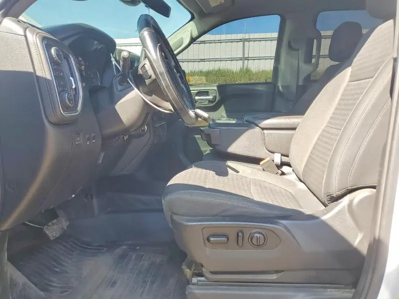 2020 CHEVROLET SILVERADO K1500 LT  