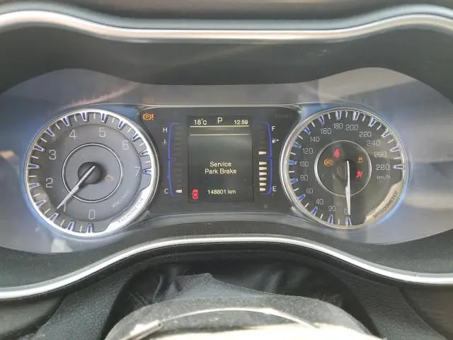 2016 CHRYSLER 200 LX  