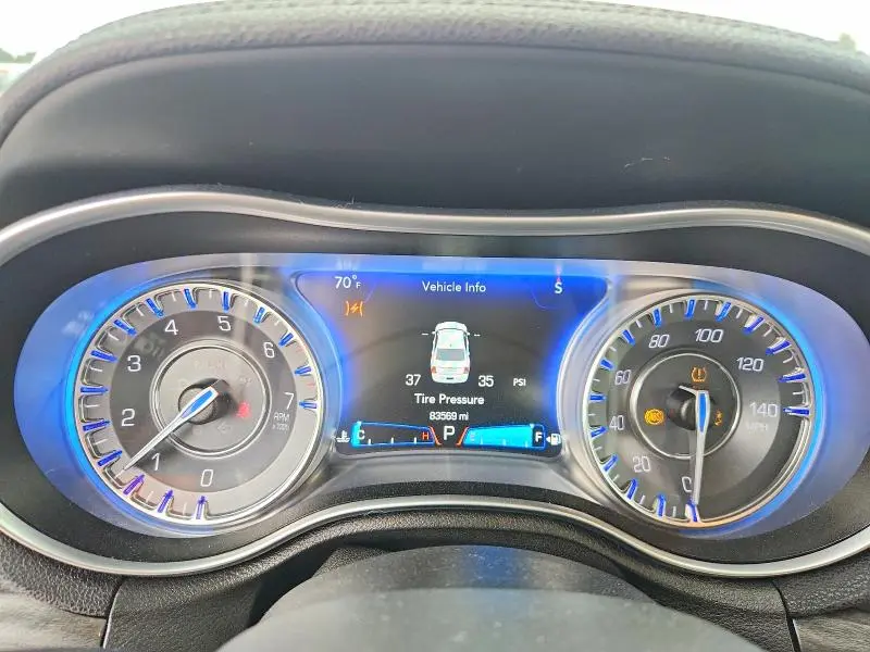 2017 CHRYSLER 300 LIMITED  