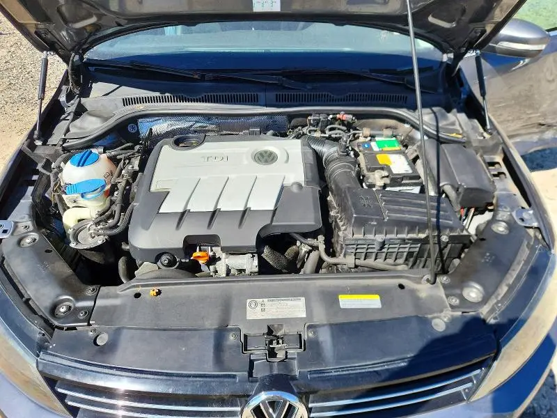 2013 VOLKSWAGEN JETTA TDI  