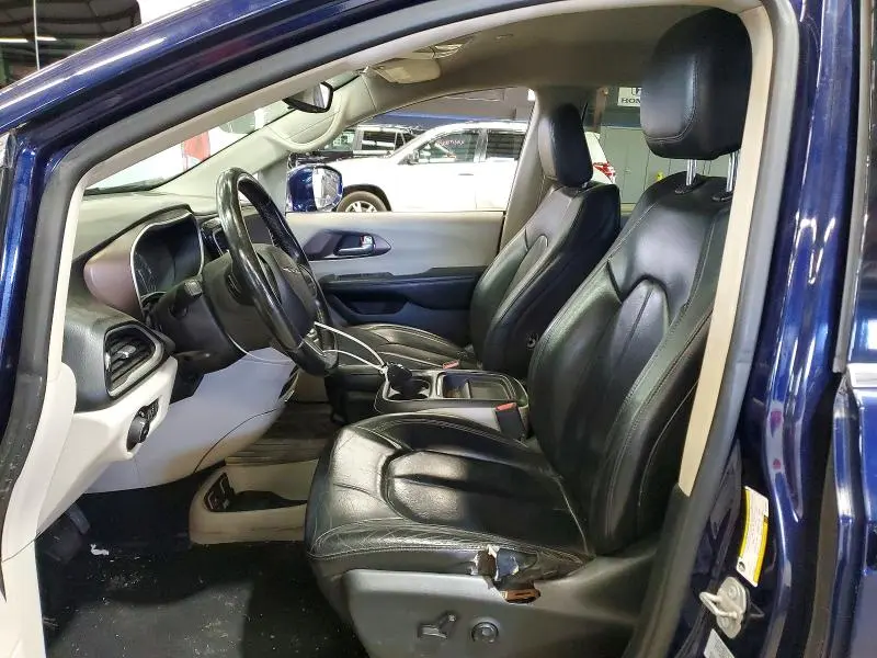 2017 CHRYSLER PACIFICA TOURING L  