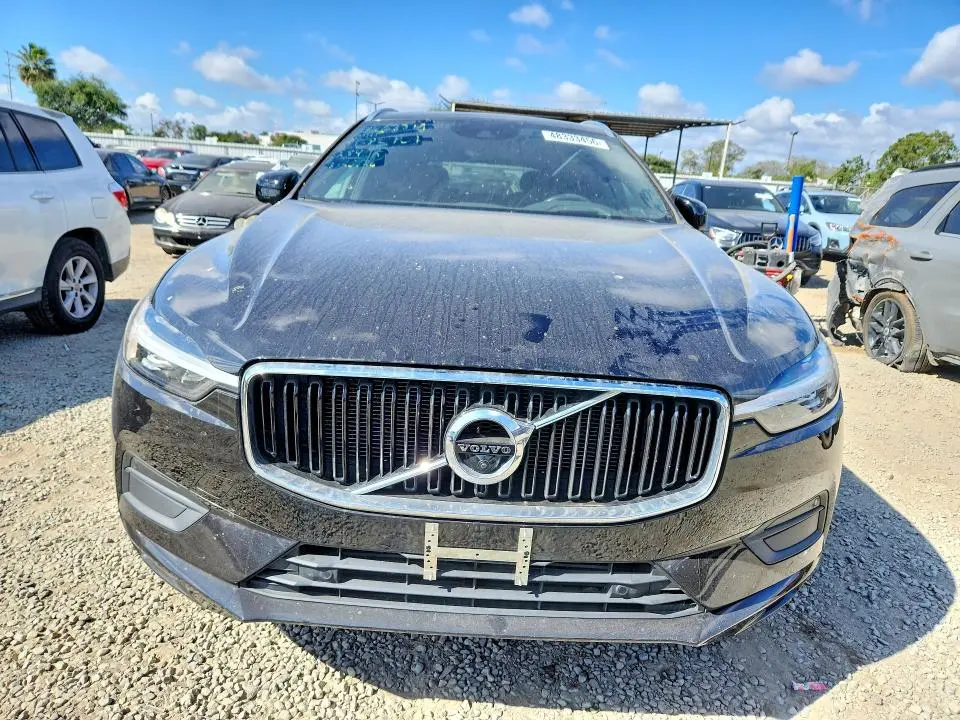 2021 VOLVO XC60 T5 MOMENTUM  