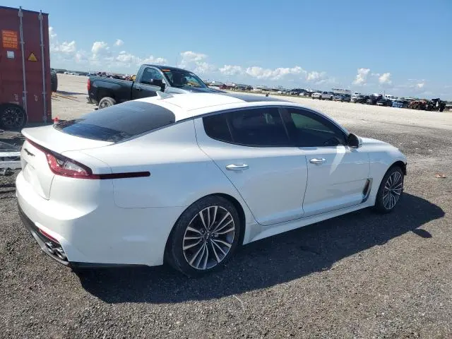2018 KIA STINGER PREMIUM  