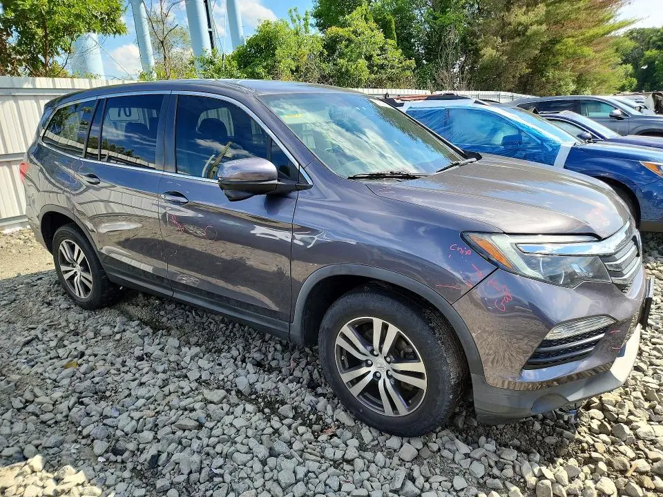 2017 HONDA PILOT EX  