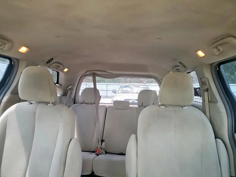 2014 TOYOTA SIENNA L 7-PASSENGER  