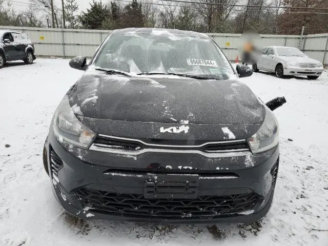 2022 KIA RIO LX  