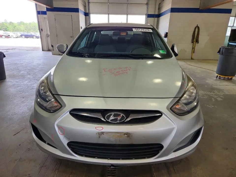 2013 HYUNDAI ACCENT GLS  
