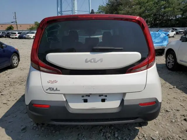 2022 KIA SOUL LX  
