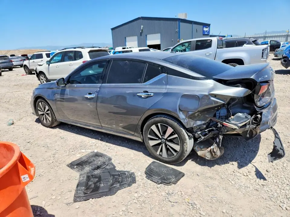 2019 NISSAN ALTIMA SL  