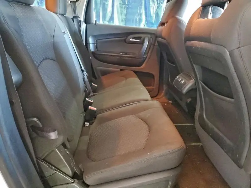 2012 CHEVROLET TRAVERSE LT  