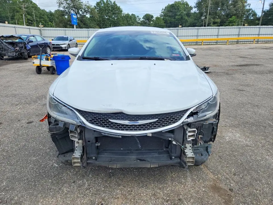 2016 CHRYSLER 200 LIMITED  