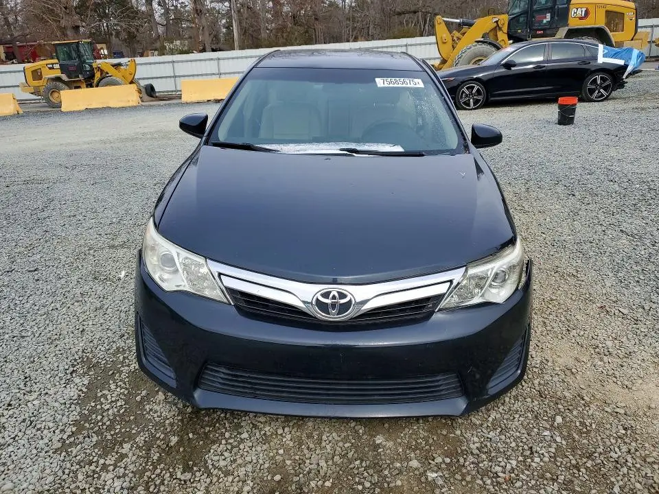 2012 TOYOTA CAMRY BASE  