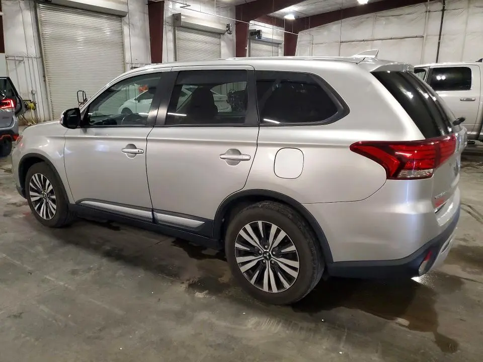 2020 MITSUBISHI OUTLANDER SE  