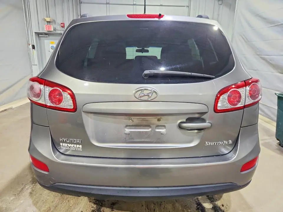 2011 HYUNDAI SANTA FE GLS  