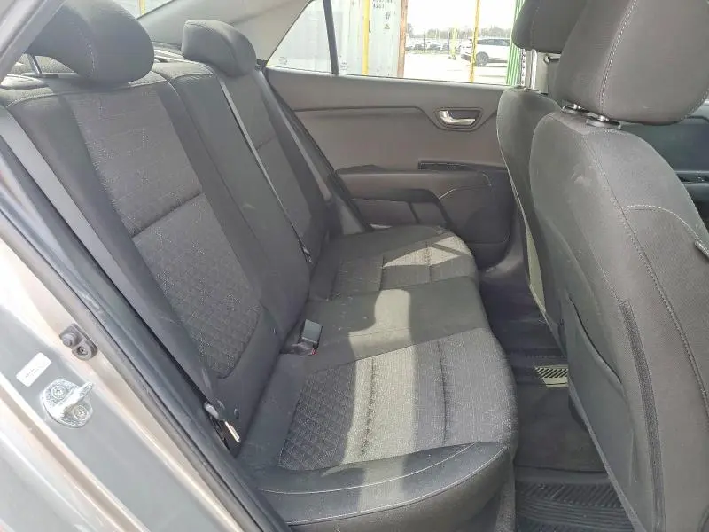 2022 KIA RIO S  