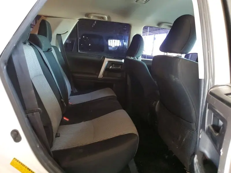 2015 TOYOTA 4RUNNER SR5  