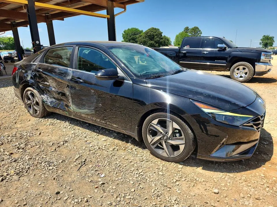 2023 HYUNDAI ELANTRA LIMITED  