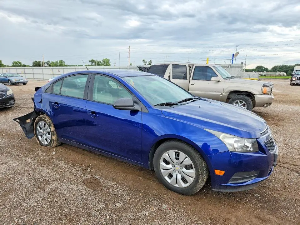 2013 CHEVROLET CRUZE LS  