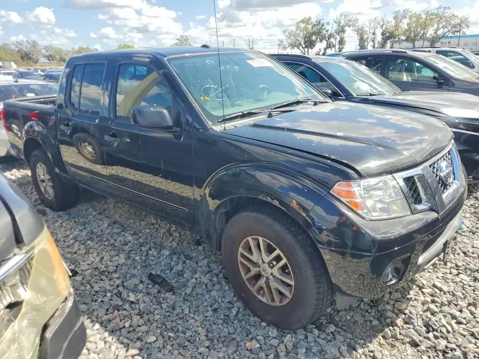2017 NISSAN FRONTIER SV  