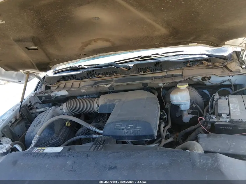 2017 RAM 1500 TRADESMAN  4X4 6'4 BOX