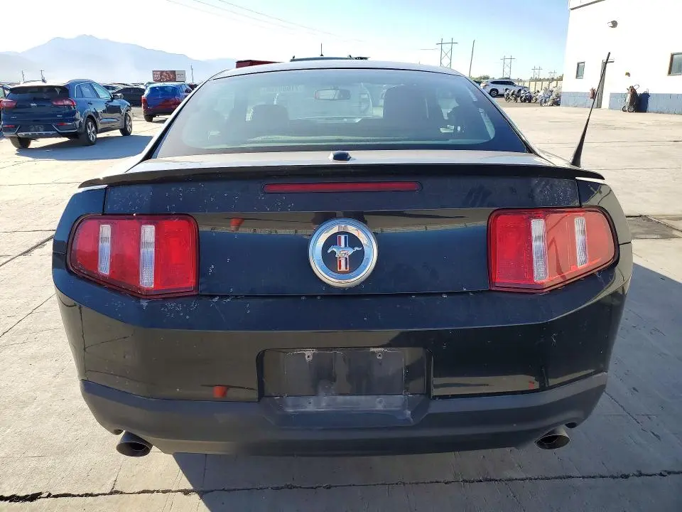 2011 FORD MUSTANG   
