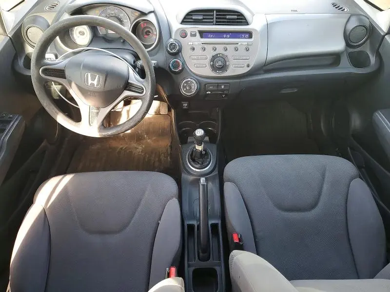 2010 HONDA FIT   
