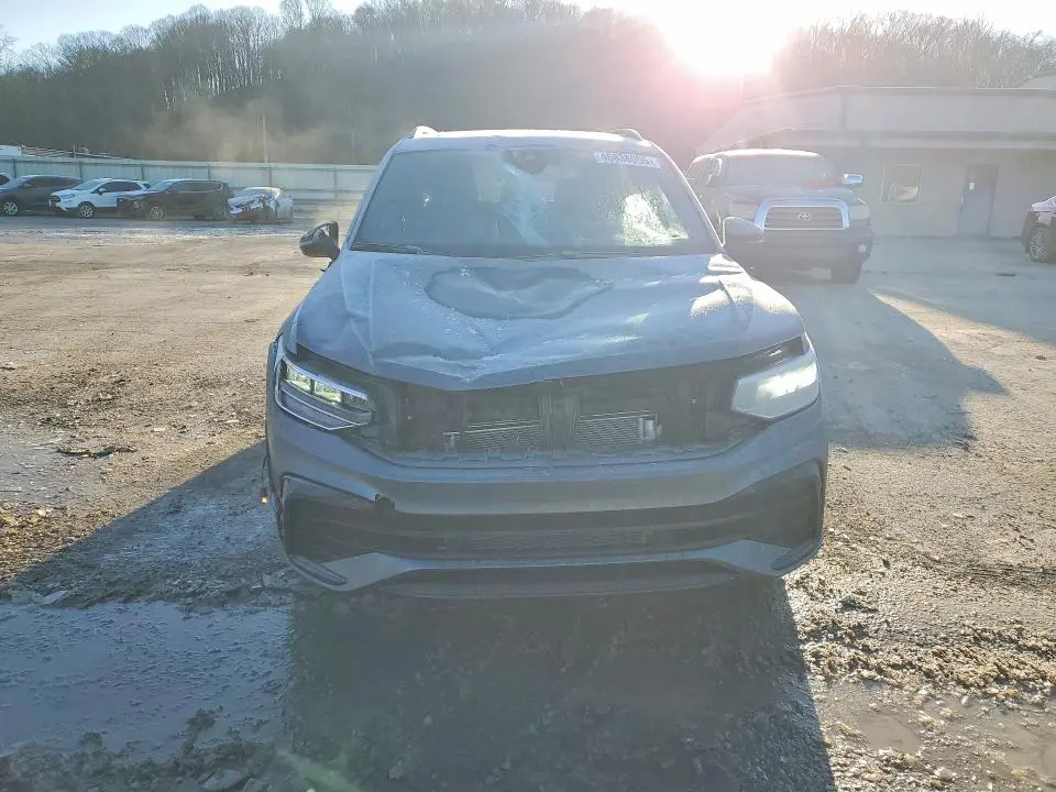 2024 VOLKSWAGEN TIGUAN SE R-LINE BLACK  