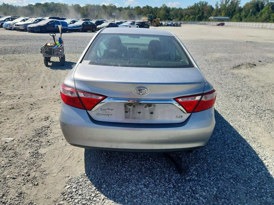2017 TOYOTA CAMRY LE  