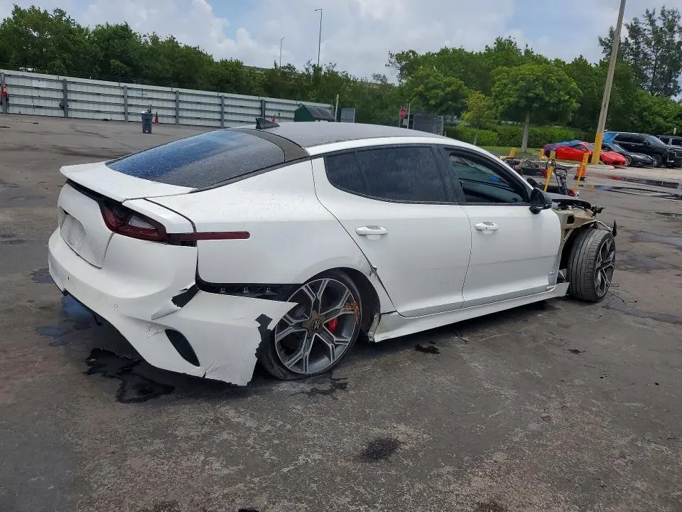 2020 KIA STINGER GT  