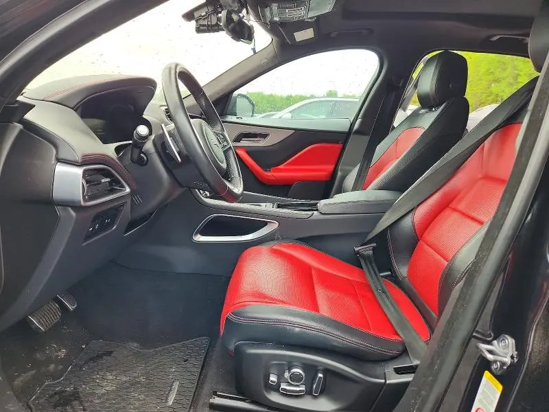 2020 JAGUAR F-PACE CHECKERED FLAG  