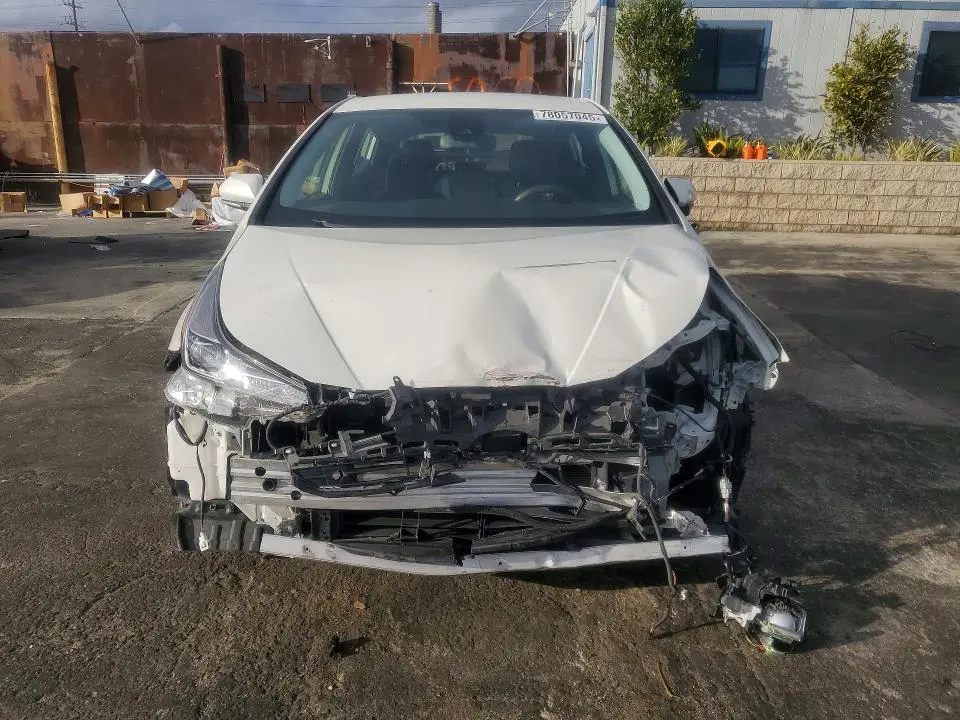 2020 TOYOTA PRIUS LE  