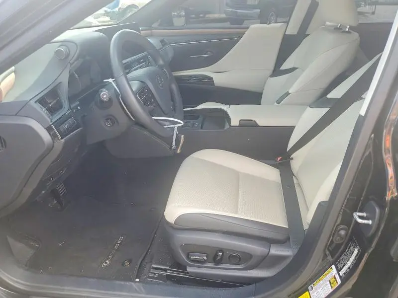 2025 LEXUS ES 300H BASE  