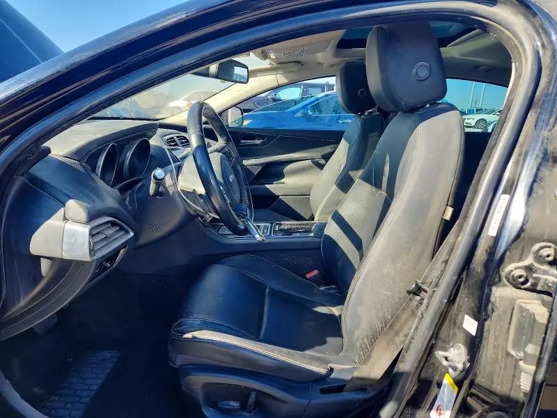 2018 JAGUAR XE   