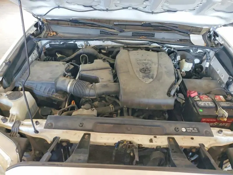 2018 TOYOTA TACOMA SR V6  
