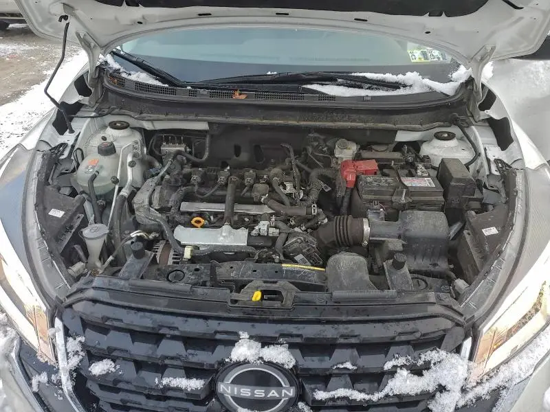 2024 NISSAN KICKS SV  