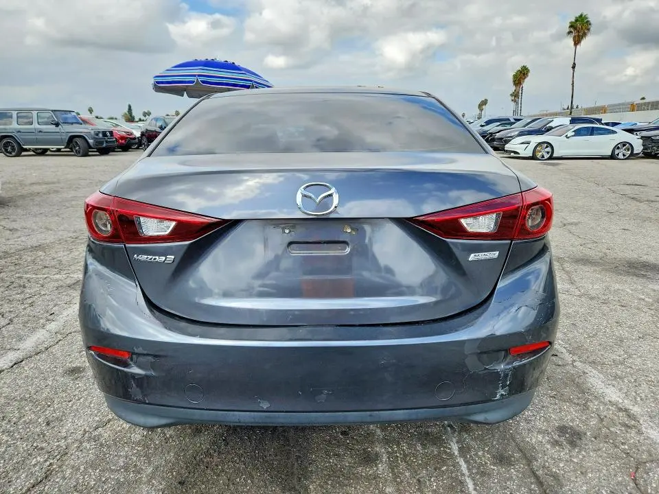 2015 MAZDA 3 SV  