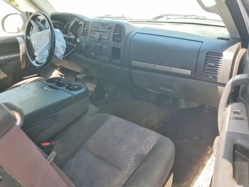 2011 CHEVROLET SILVERADO K1500 LT  