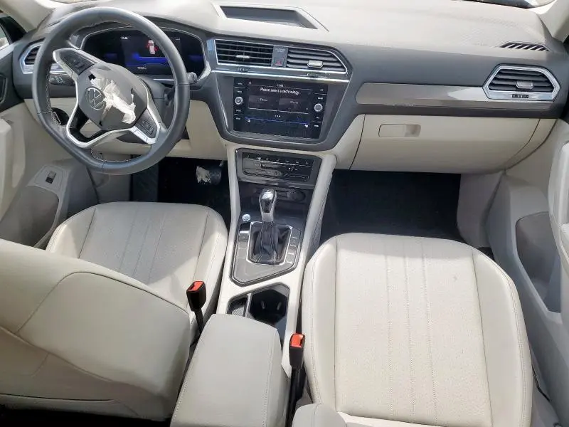2022 VOLKSWAGEN TIGUAN SE  