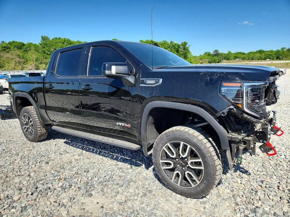 2025 GMC SIERRA K1500 AT4  
