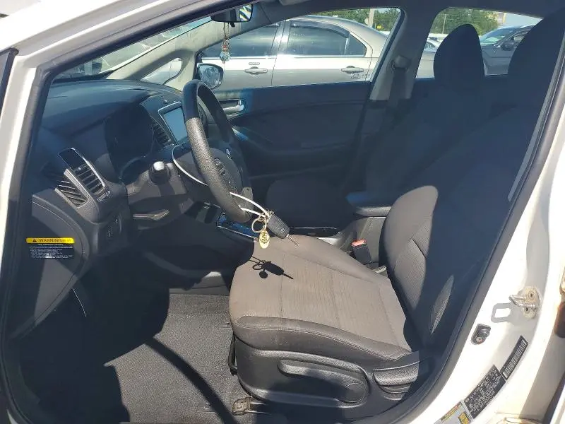 2018 KIA FORTE LX  