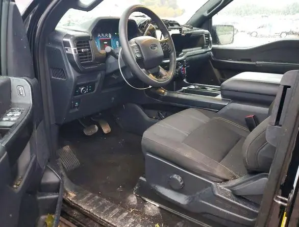 2024 FORD F150 STX  