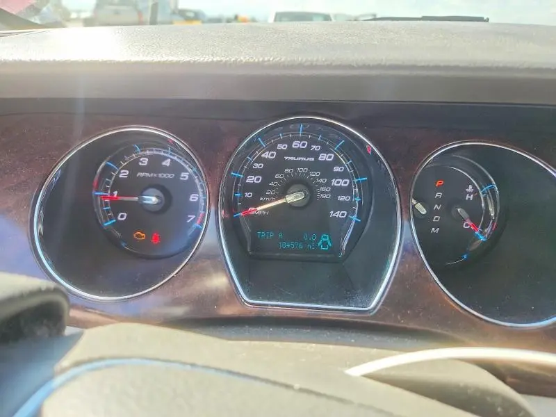 2011 FORD TAURUS SEL  