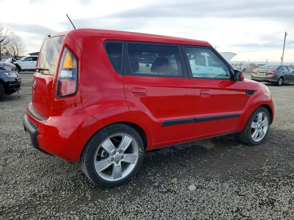 2010 KIA SOUL +  