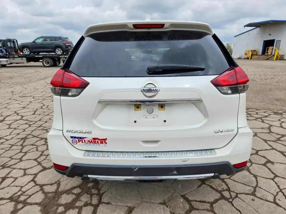 2018 NISSAN ROGUE SV  