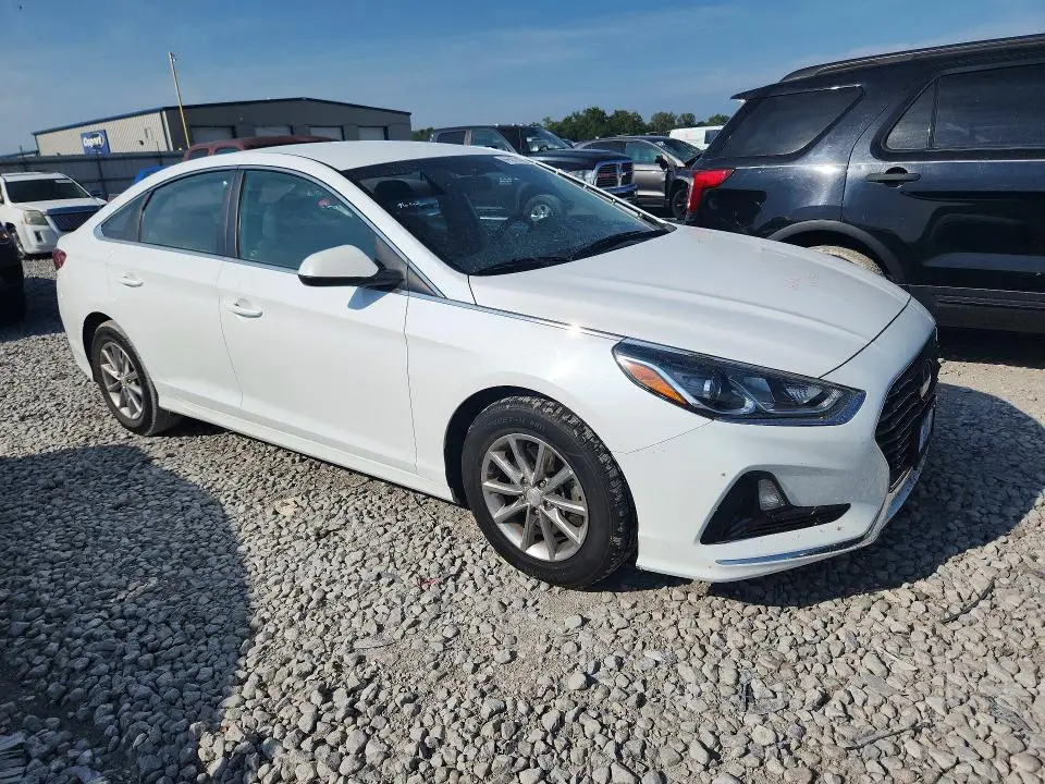2019 HYUNDAI SONATA SE  