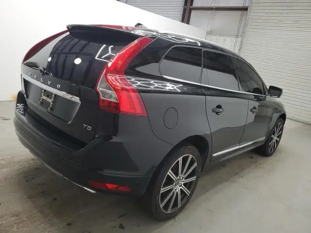 2016 VOLVO XC60 T5 PLATINUM  