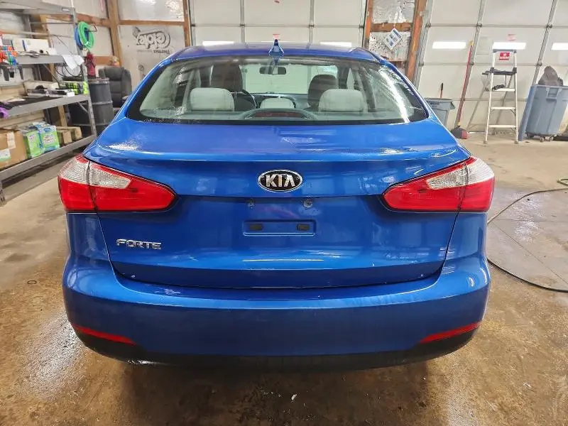 2015 KIA FORTE LX  
