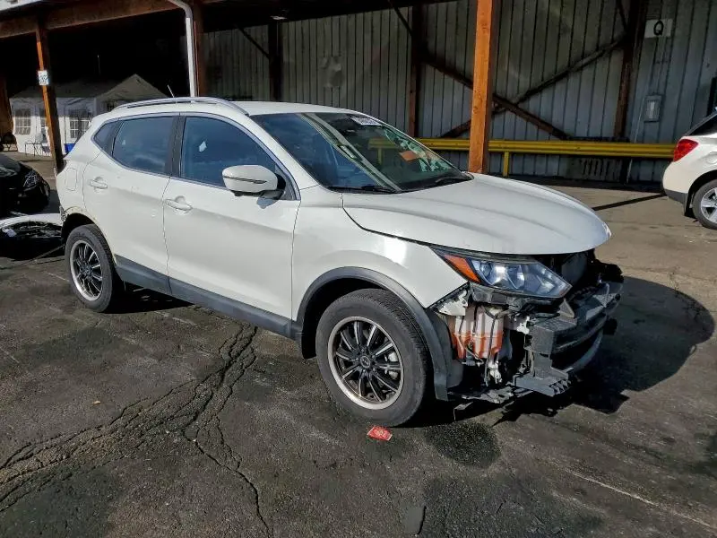 2017 NISSAN ROGUE SPORT S  